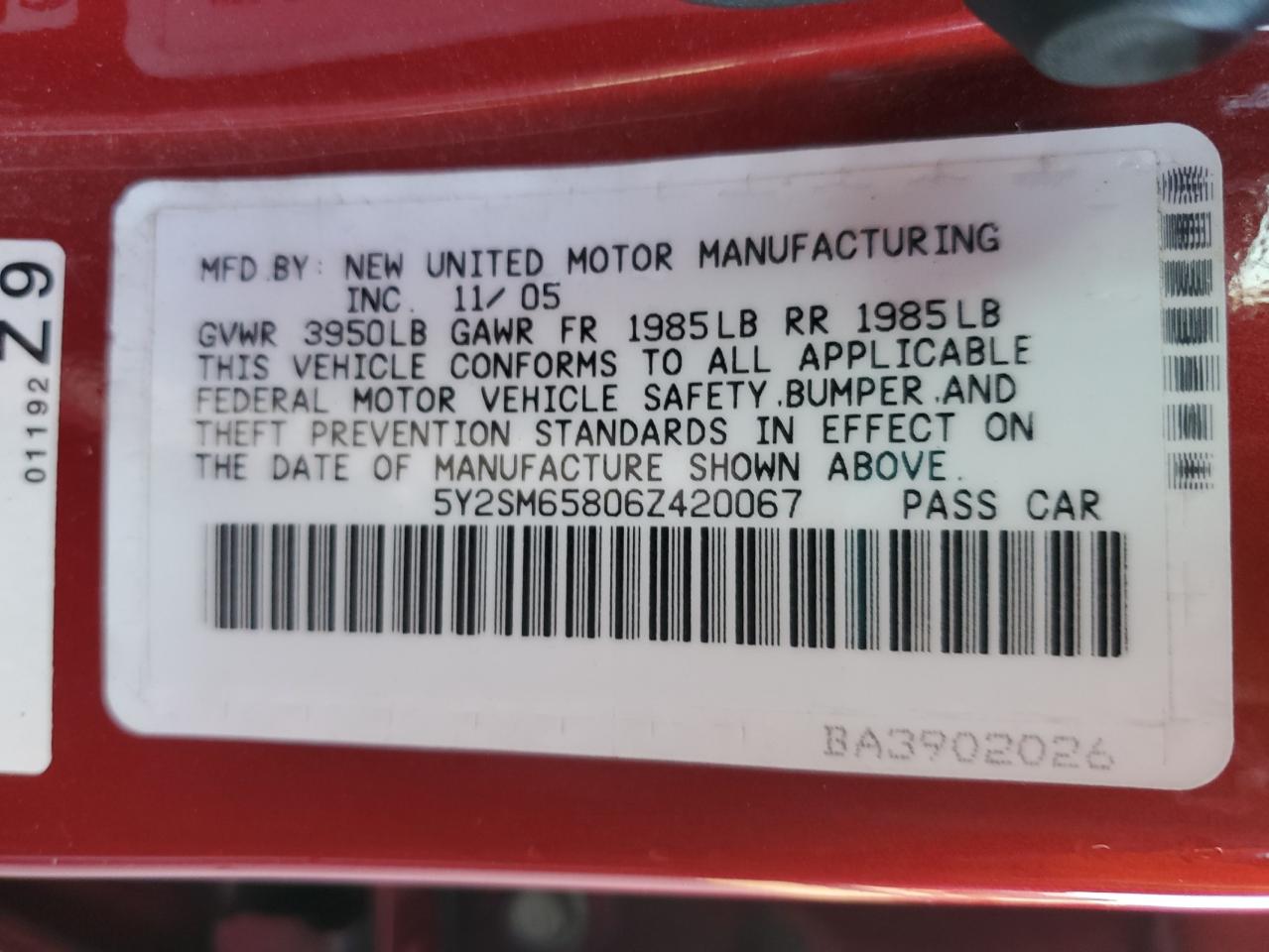 2006 Pontiac Vibe VIN 5Y2SM65806Z420067 Copart auction photo, side / rear end damage thumbnail 12