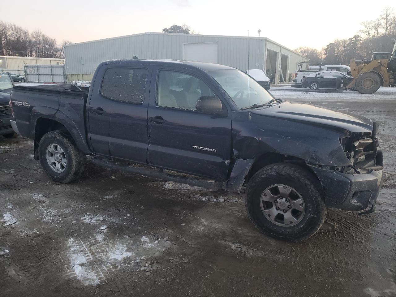 2012 Toyota Tacoma VIN 5TFLU4EN4CX038047 Copart auction photo, front end / minor dent/scratches damage thumbnail 4