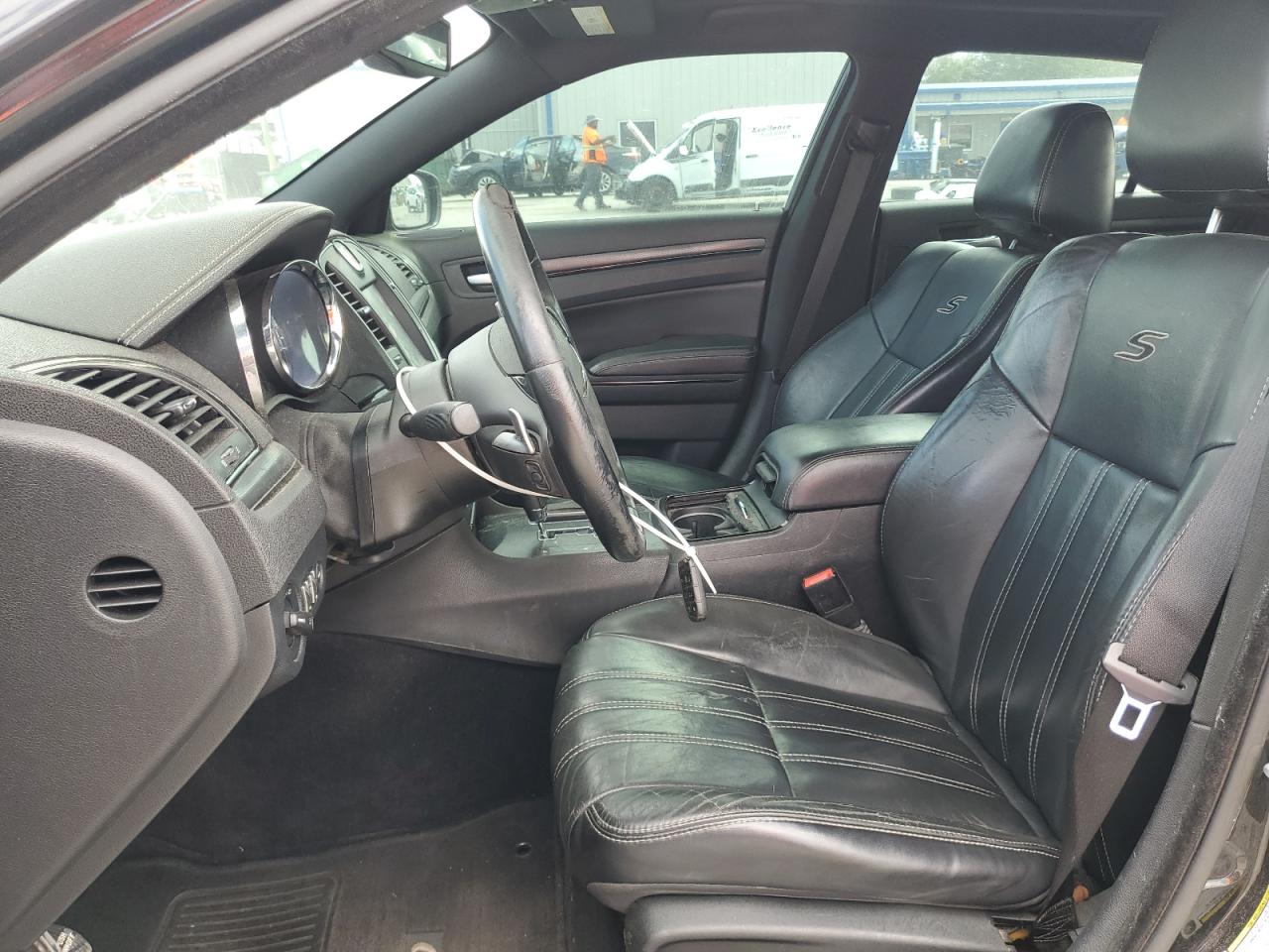 2014 Chrysler 300 VIN 2C3CCABT0EH189824 Copart auction photo, rear end / front end damage thumbnail 7