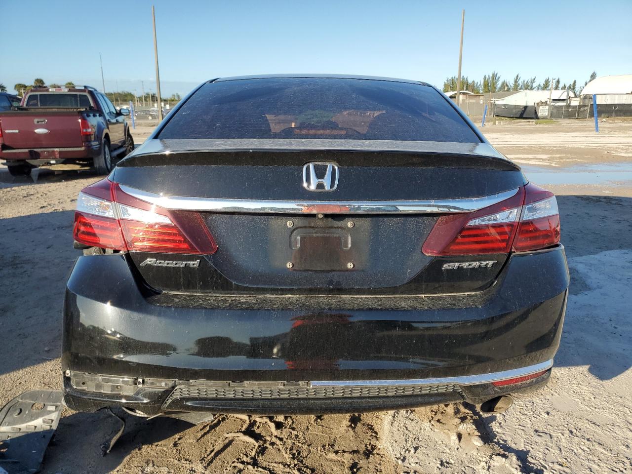 2017 Honda Accord VIN 1HGCR2F50HA164325 Copart auction photo, front end / rear end damage thumbnail 6