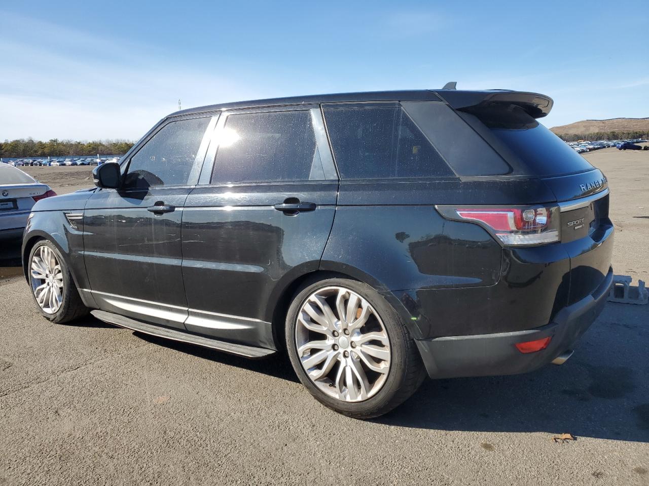 2016 Land Rover Range Rover VIN SALWG2PF2GA123971 Copart auction photo, undercarriage / minor dent/scratches damage thumbnail 2
