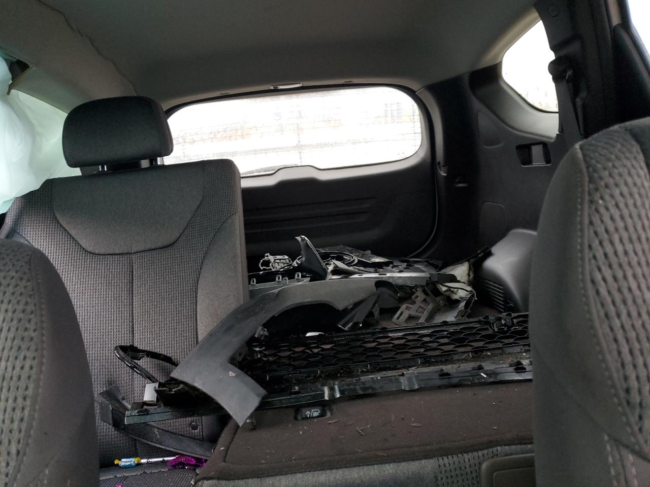 2019 Hyundai Santa Fe VIN 5NMS2CAD8KH117317 Copart auction photo, side / front end damage thumbnail 10
