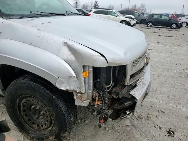 2013 Chevrolet Avalanche VIN 3GNTKFE77DG224813 Copart auction photo, front end damage thumbnail 11