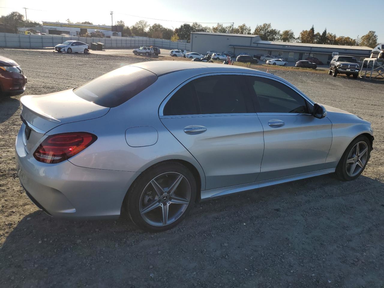 2018 Mercedes-Benz C-klasse VIN 55SWF4JBXJU243851 Copart auction photo, front end damage thumbnail 3