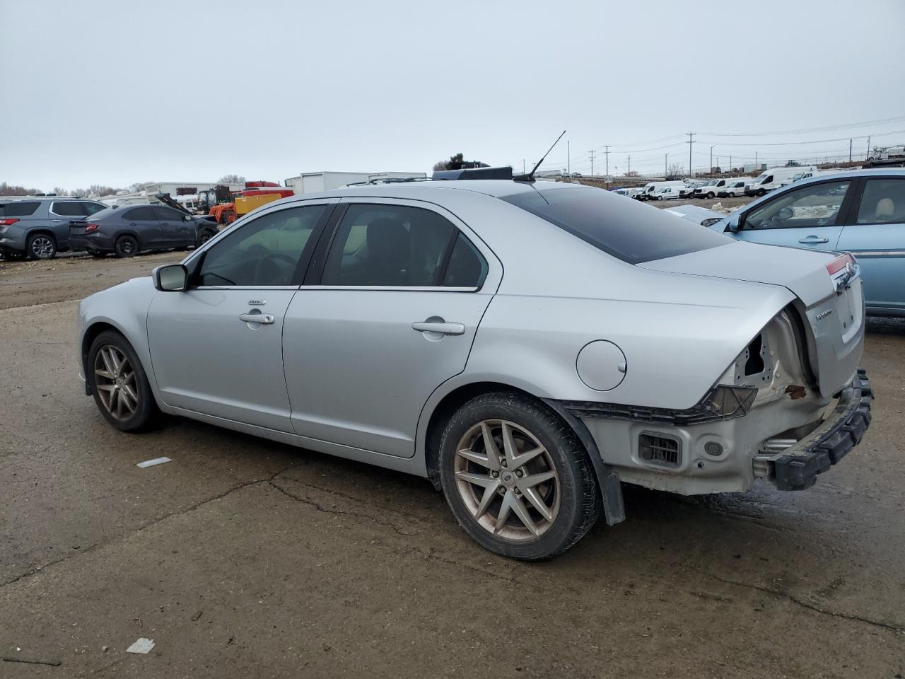 2010 Ford Fusion VIN 3FAHP0JA2AR266827 Copart auction photo, rear end damage thumbnail 2