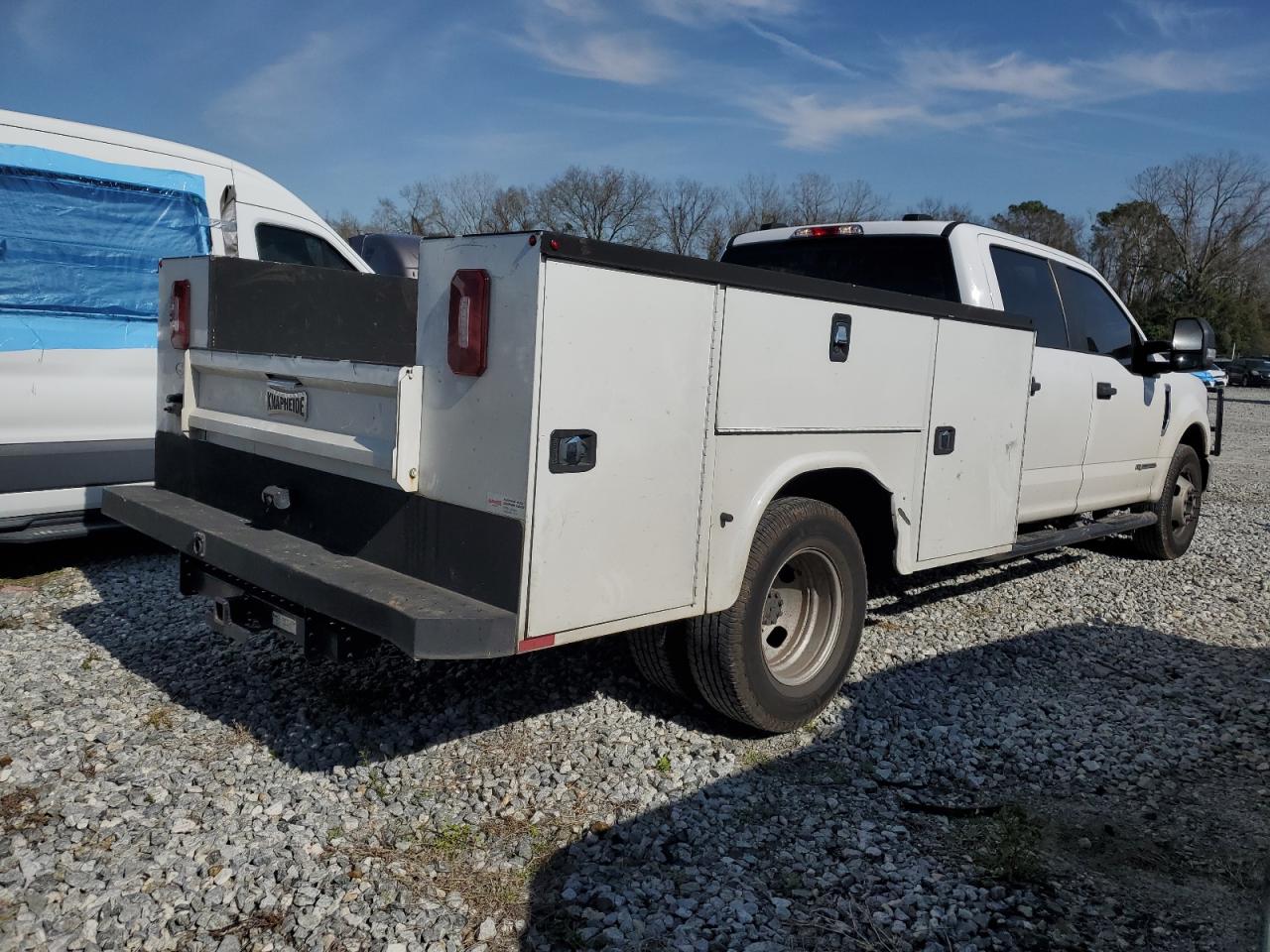 2020 Ford F350 VIN 1FD8W3GT6LEE11845 Copart auction photo, side / rear end damage thumbnail 3