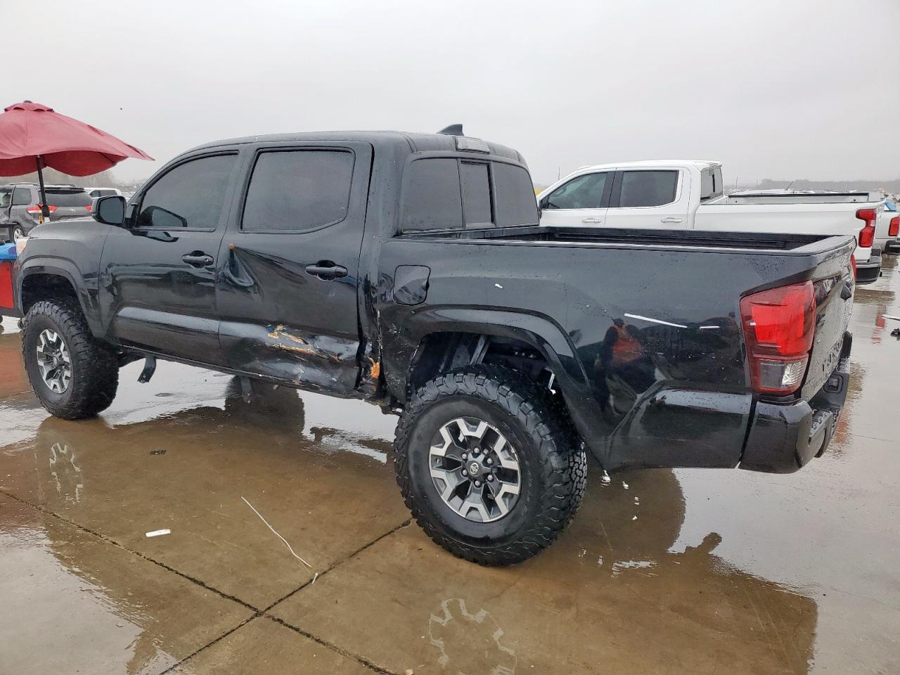 2018 Toyota Tacoma VIN 5TFAX5GN6JX120019 Copart auction photo, side damage thumbnail 2