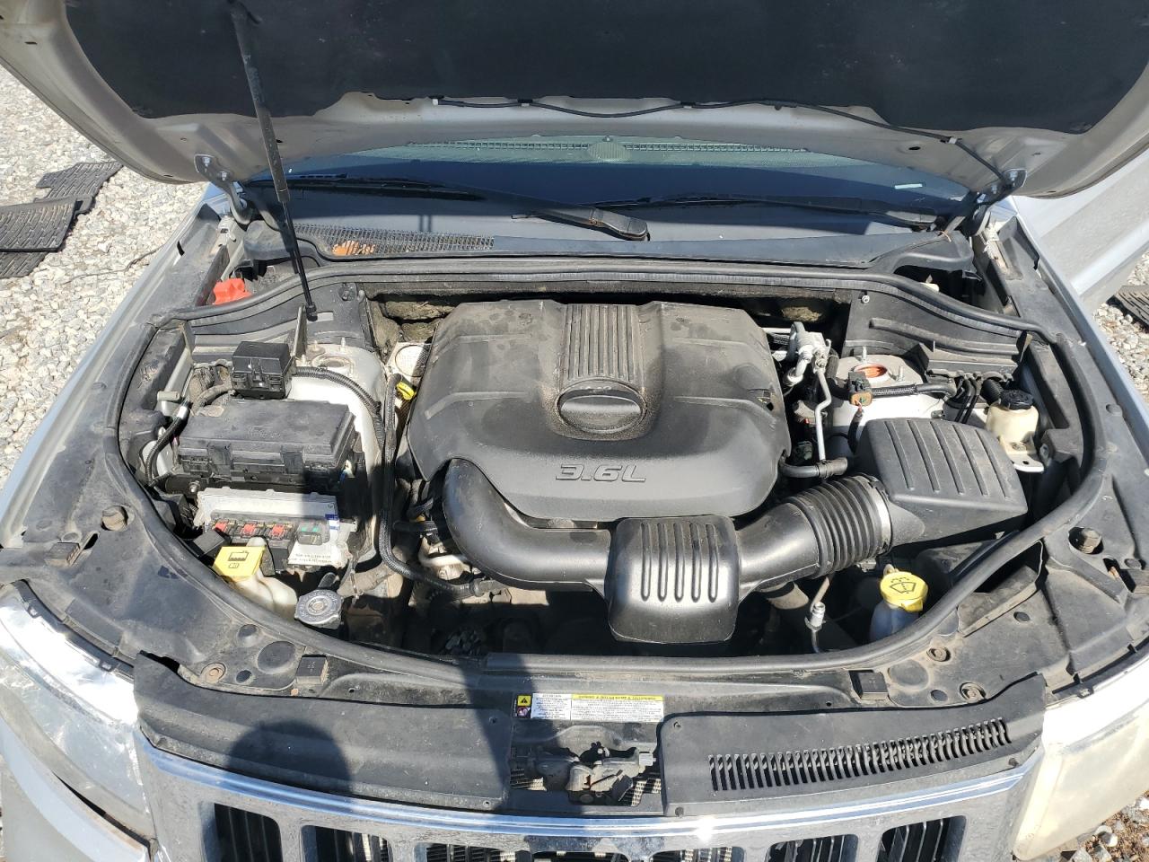 2011 Jeep Grand Cherokee VIN 1J4RS4GG7BC531915 Copart auction photo, front end damage thumbnail 11