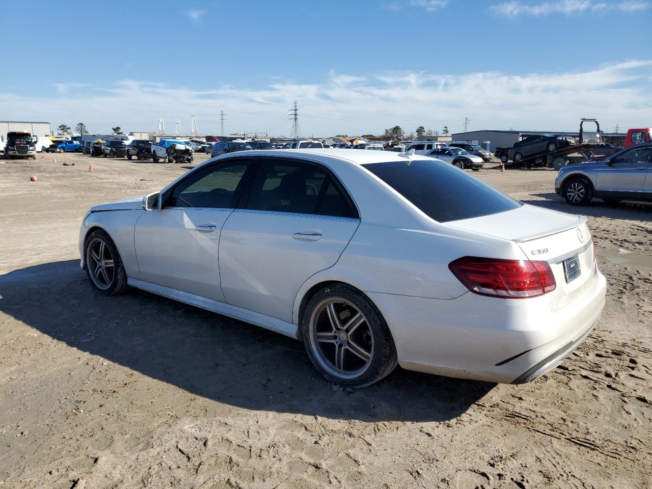 2015 Mercedes-Benz E-klasse VIN WDDHF5KB2FB129633 Copart auction photo, front end damage thumbnail 2