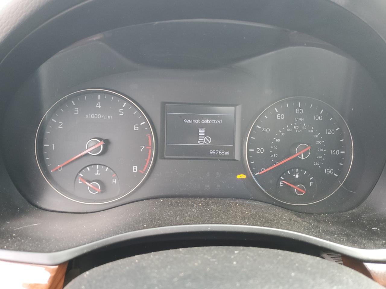 2017 KIA Cadenza VIN KNALC4J19H5060549 Copart auction photo, front end damage thumbnail 9