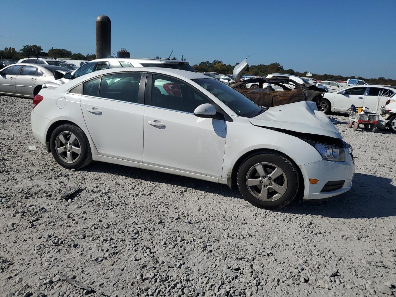 2014 Chevrolet Cruze VIN 1G1PC5SB1E7333817 Copart auction photo, front end damage thumbnail 4