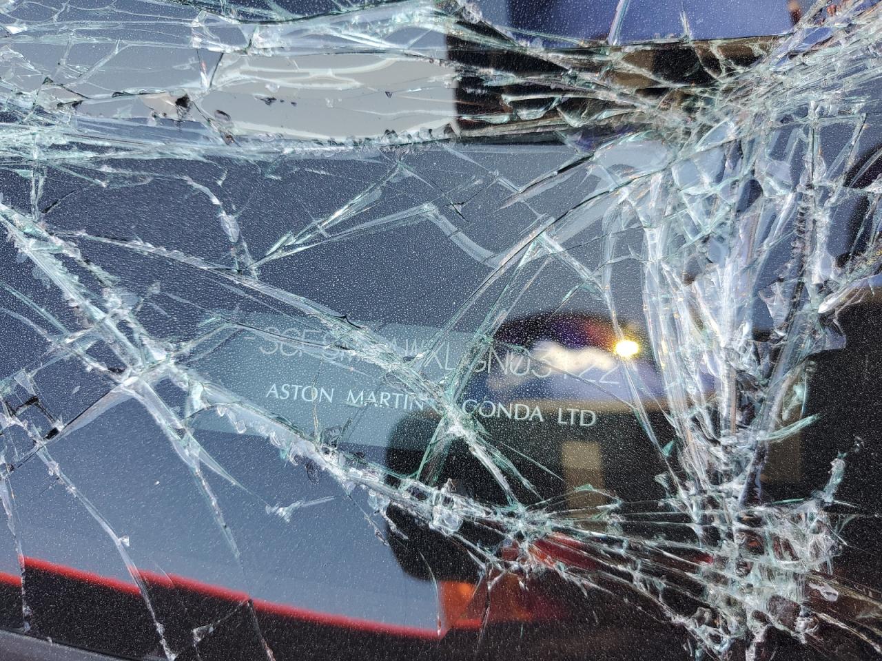 2020 Aston Martin Vantage VIN SCFSMGAWXLGN03122 Copart auction photo, all over damage thumbnail 15
