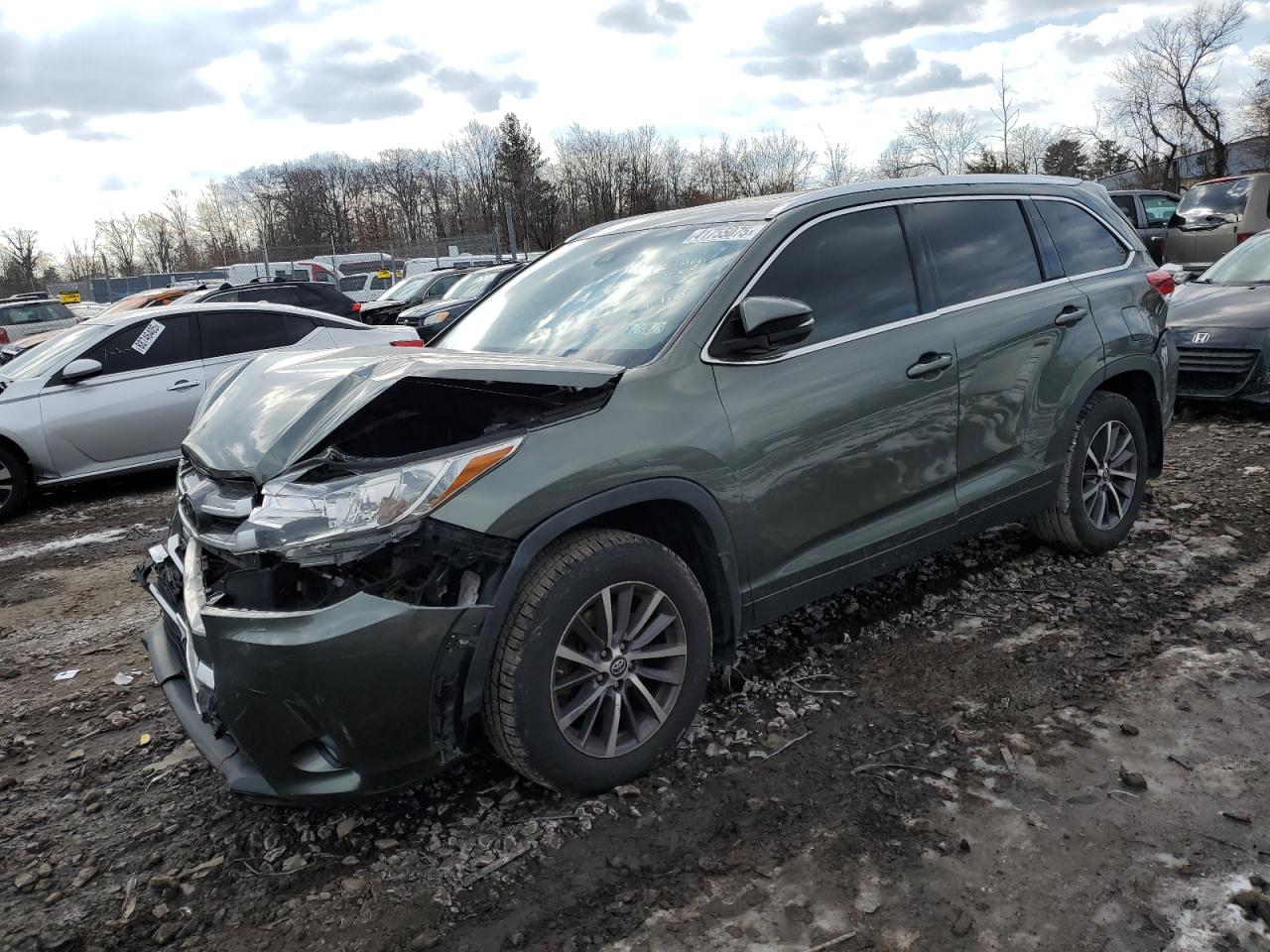 2019 Toyota Highlander VIN 5TDJZRFH1KS707023