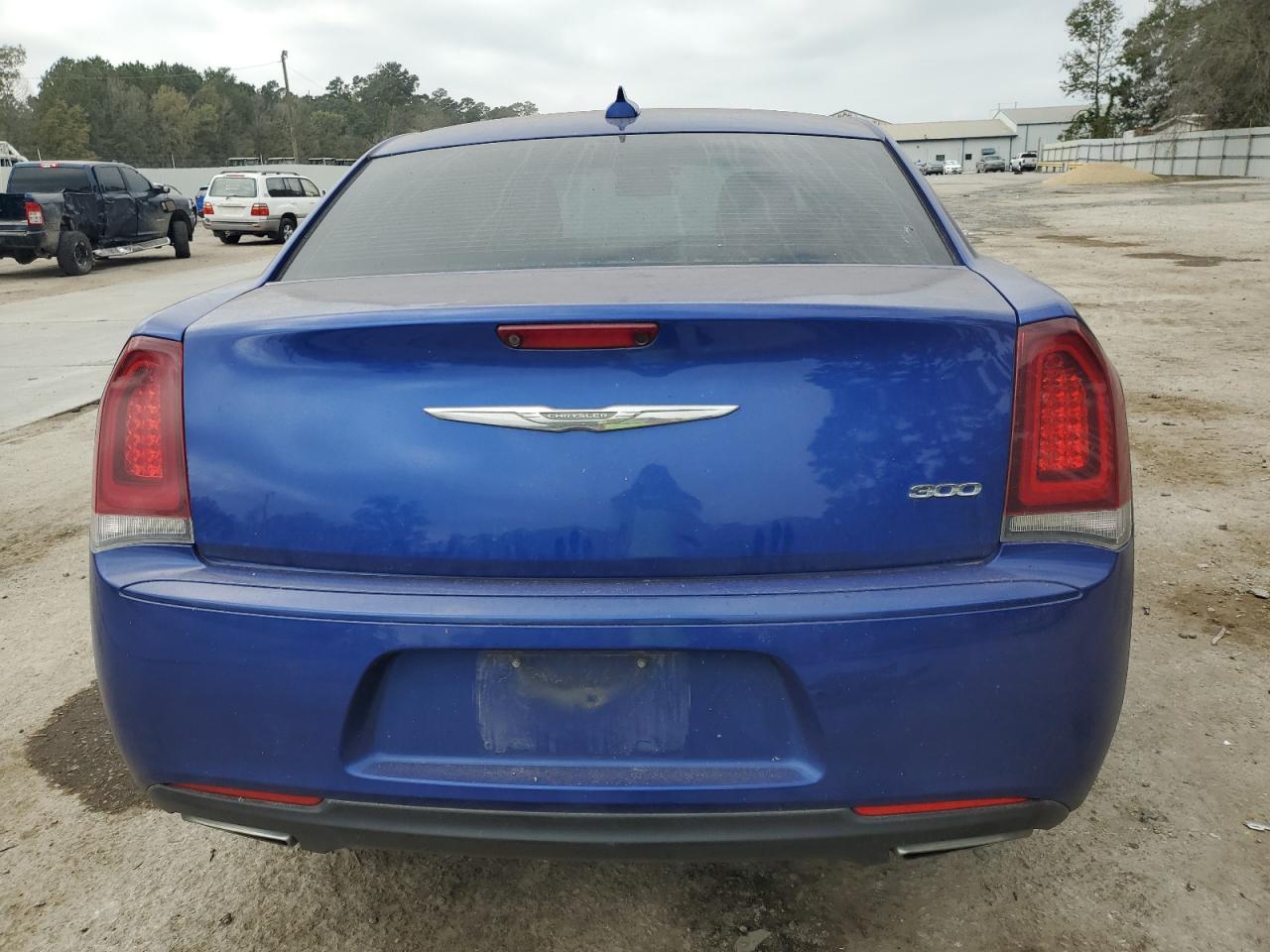 2018 Chrysler 300 VIN 2C3CCAAG4JH275538 Copart auction photo, side / front end damage thumbnail 6