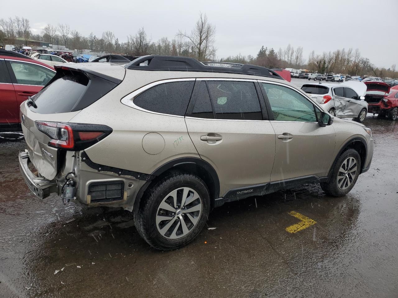2020 Subaru Outback VIN 4S4BTACC8L3251990 Copart auction photo, rear end damage thumbnail 3