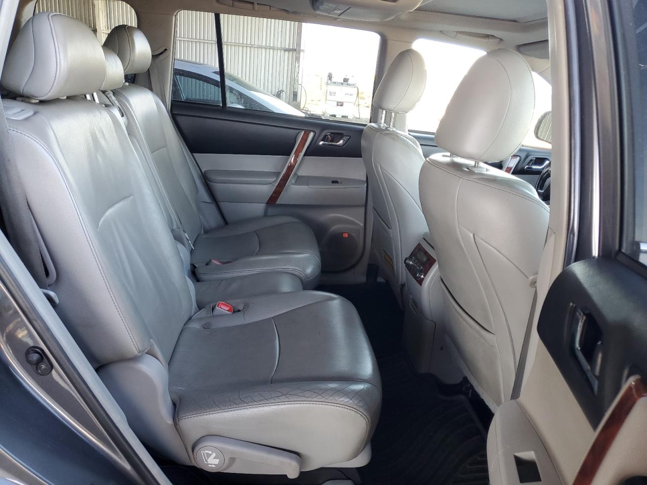 2012 Toyota Highlander VIN 5TDDK3EH0CS131510 Copart auction photo, front end damage thumbnail 11