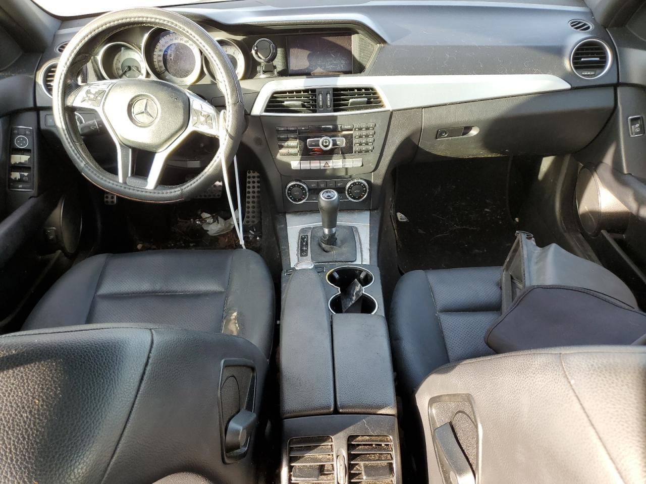 2012 Mercedes-Benz C-klasse VIN WDDGF4HB2CA602851 Copart auction photo, minor dent/scratches damage thumbnail 8