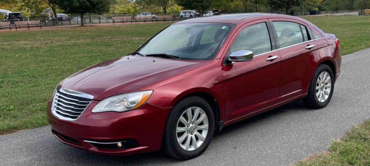2013 Chrysler 200 VIN 1C3CCBCG6DN690049 Copart auction photo, normal wear damage thumbnail 2