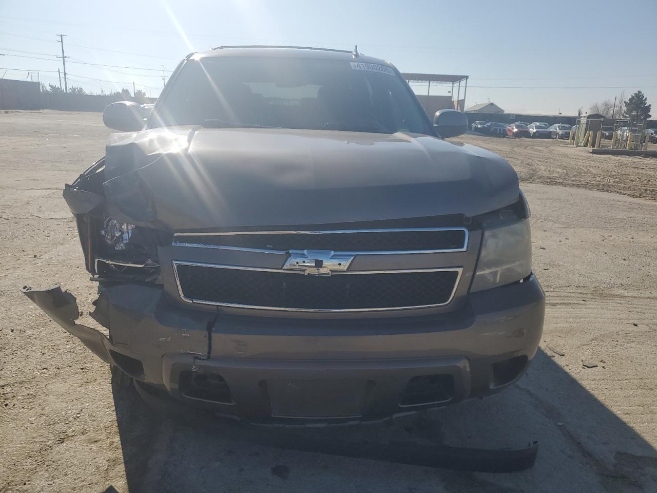 2011 Chevrolet Tahoe VIN 1GNSCAE08BR392424 Copart auction photo, front end / mechanical damage thumbnail 5