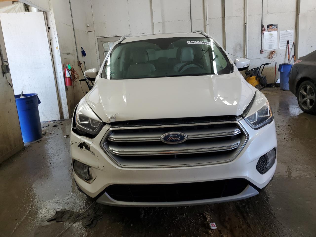 2017 Ford Escape VIN 1FMCU9J96HUE10272 Copart auction photo, rear end / front end damage thumbnail 5