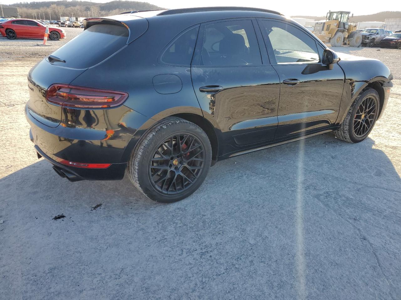 2017 Porsche Macan VIN WP1AG2A50HLB56781 Copart auction photo, front end / minor dent/scratches damage thumbnail 3