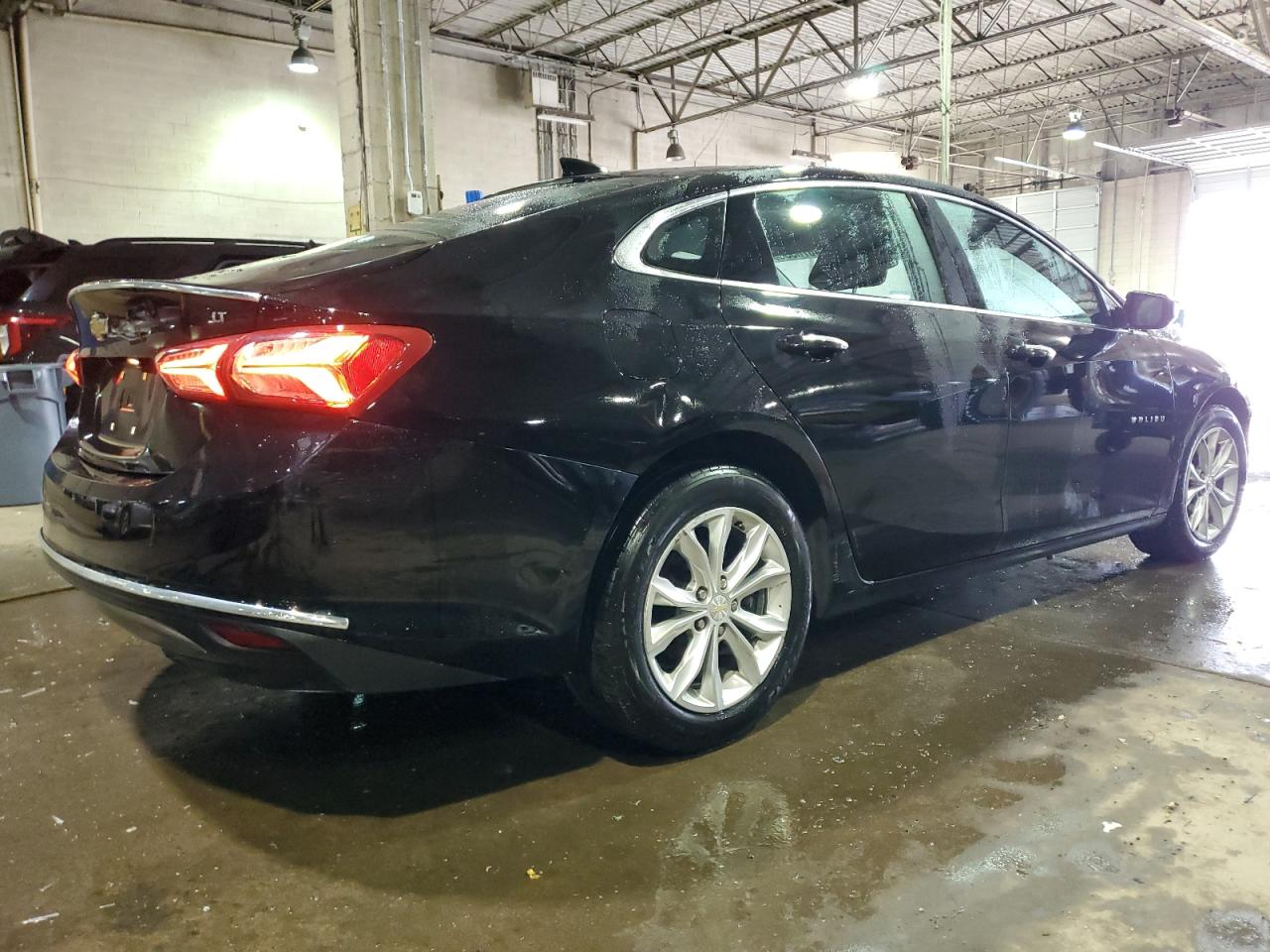2019 Chevrolet Malibu VIN 1G1ZD5ST5KF169424 Copart auction photo, front end damage thumbnail 3