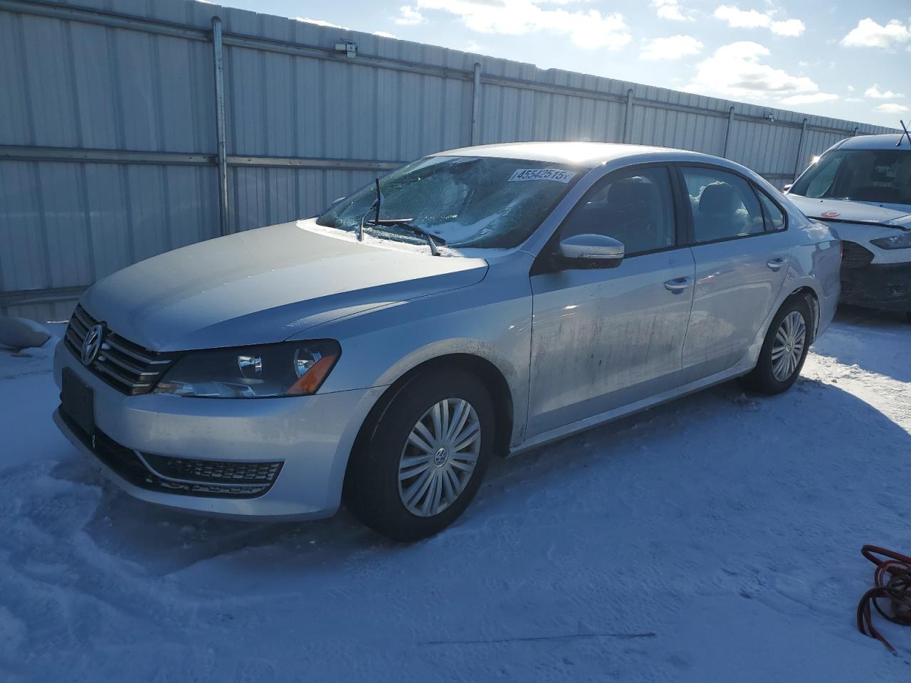 2015 Volkswagen Passat VIN 1VWAT7A35FC073334
