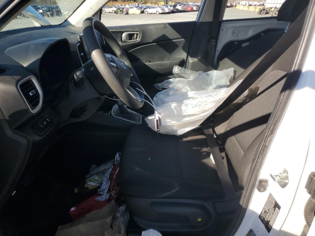 2021 Hyundai Venue VIN KMHRB8A36MU068368 Copart auction photo, vandalism damage thumbnail 7