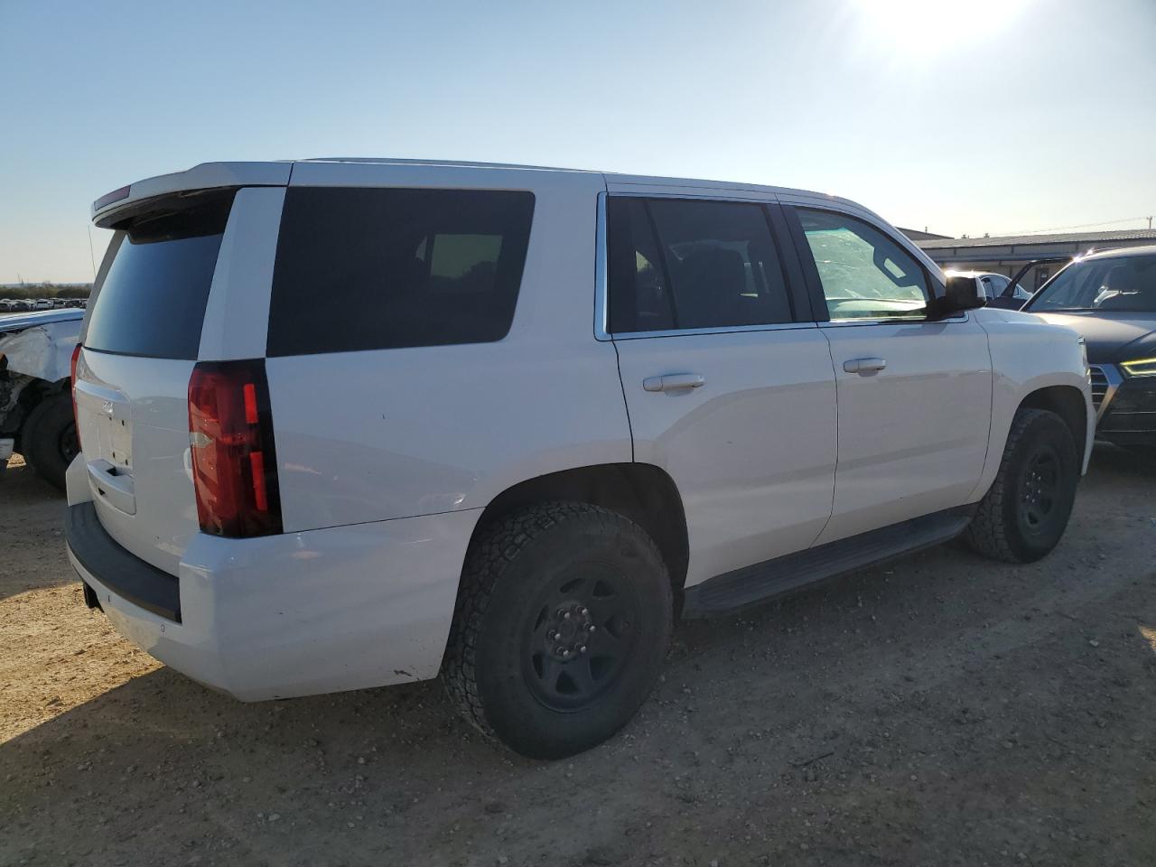 2015 Chevrolet Tahoe VIN 1GNLC2ECXFR685655 Copart auction photo, minor dent/scratches damage thumbnail 3
