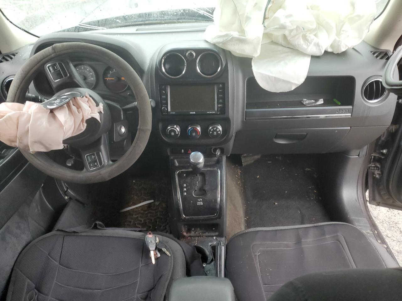 2016 Jeep Liberty (Patriot) VIN 1C4NJRBB9GD500280 Copart auction photo, side / front end damage thumbnail 8