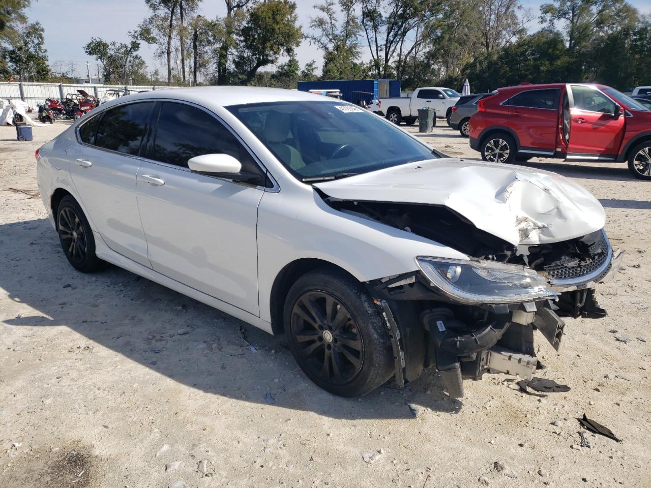 2015 Chrysler 200 VIN 1C3CCCAB7FN746533 Copart auction photo, front end / minor dent/scratches damage thumbnail 4