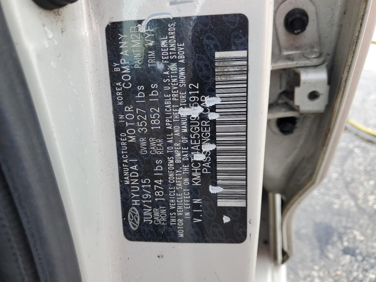 2016 Hyundai Accent VIN KMHCT4AE5GU965912 Copart auction photo, rear end / minor dent/scratches damage thumbnail 13