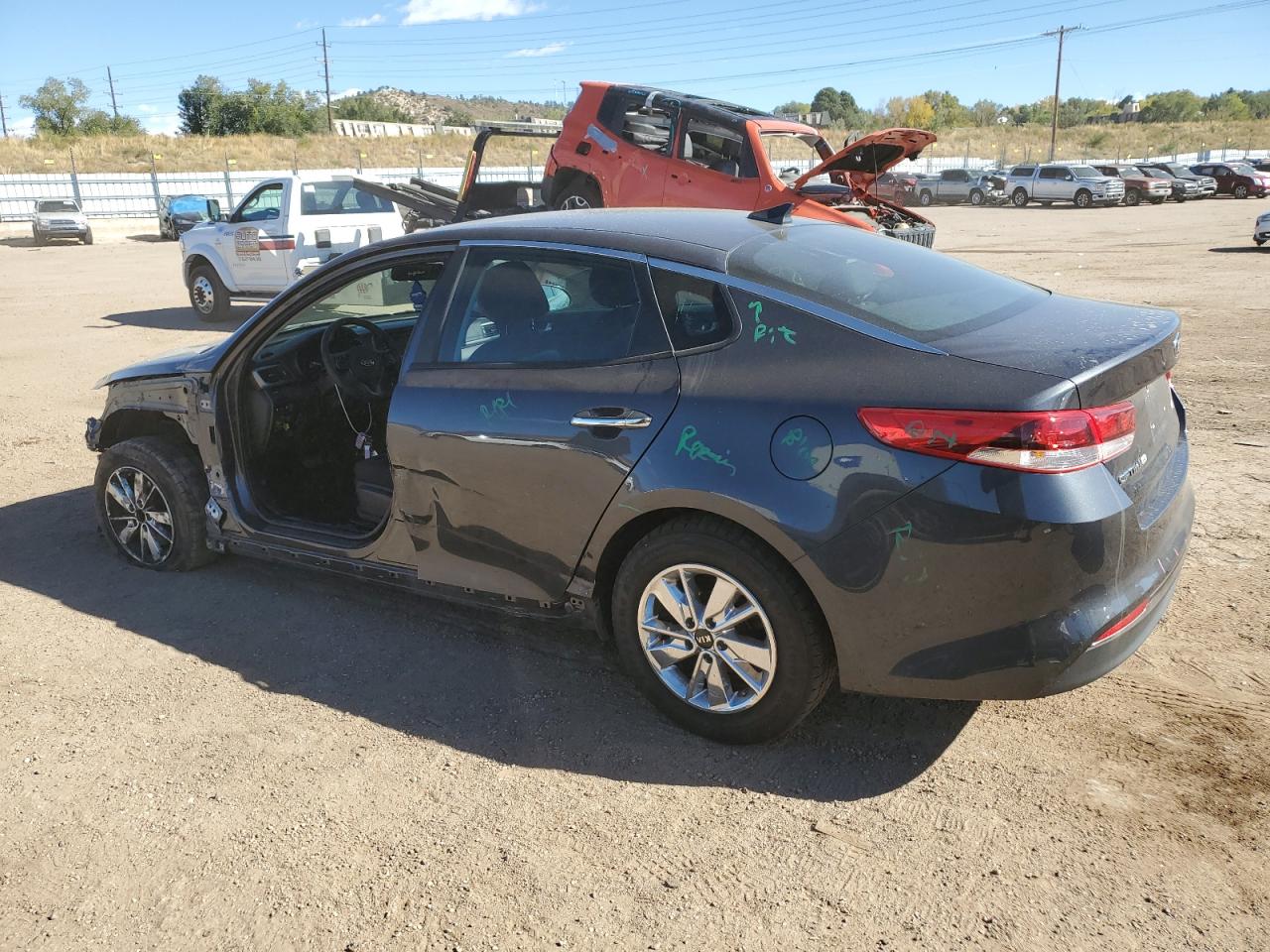 2017 KIA Optima VIN 5XXGT4L32HG159552 Copart auction photo, front end / side damage thumbnail 2