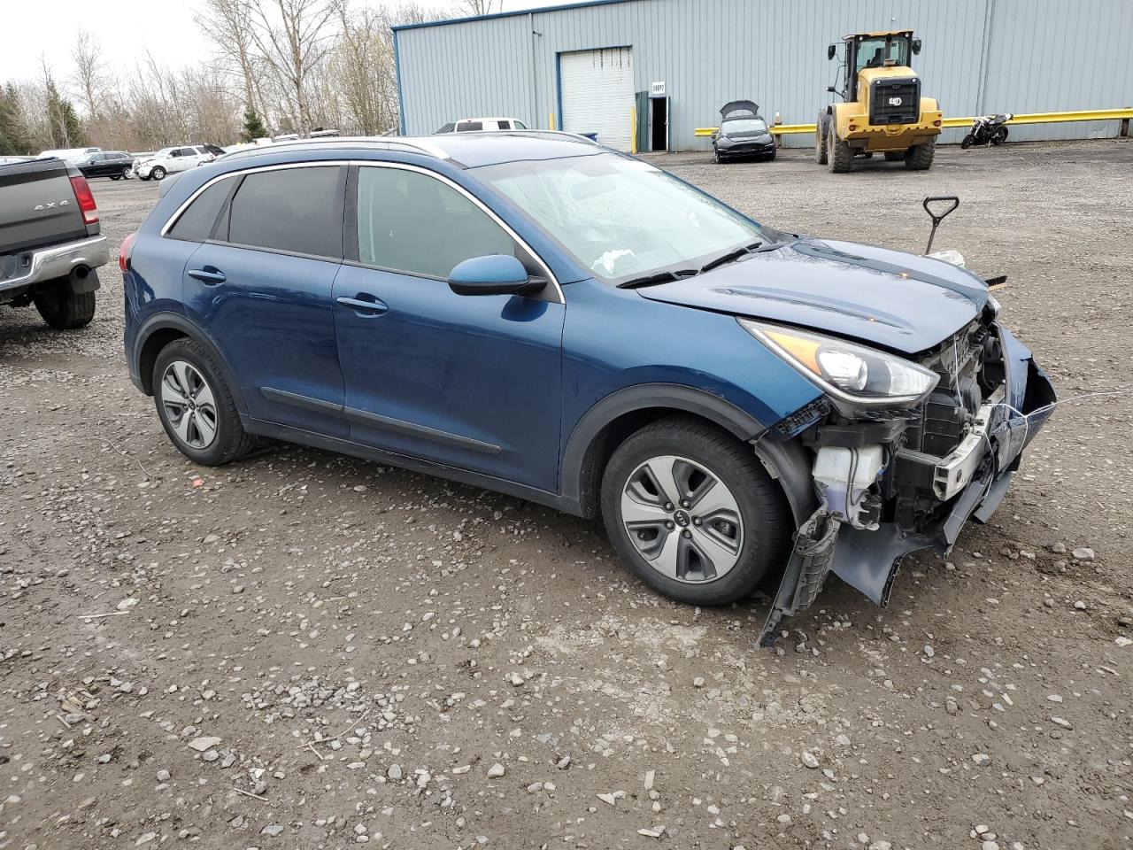 2019 KIA Niro VIN KNDCB3LC4K5252595 Copart auction photo, front end / minor dent/scratches damage thumbnail 4