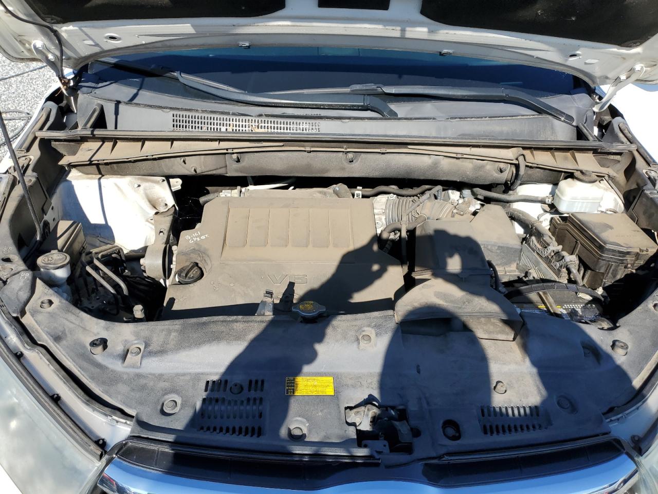 2014 Toyota Highlander VIN 5TDYKRFH2ES005641 Copart auction photo, rear end damage thumbnail 11