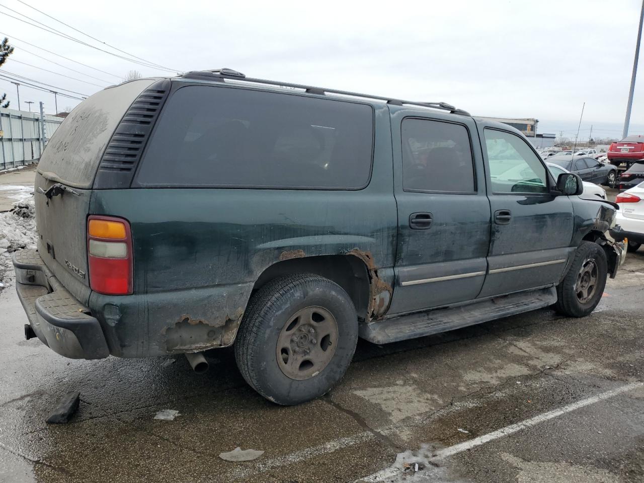 2004 Chevrolet Suburban VIN 1GNFK16Z14J183240 Copart auction photo, front end / side damage thumbnail 3