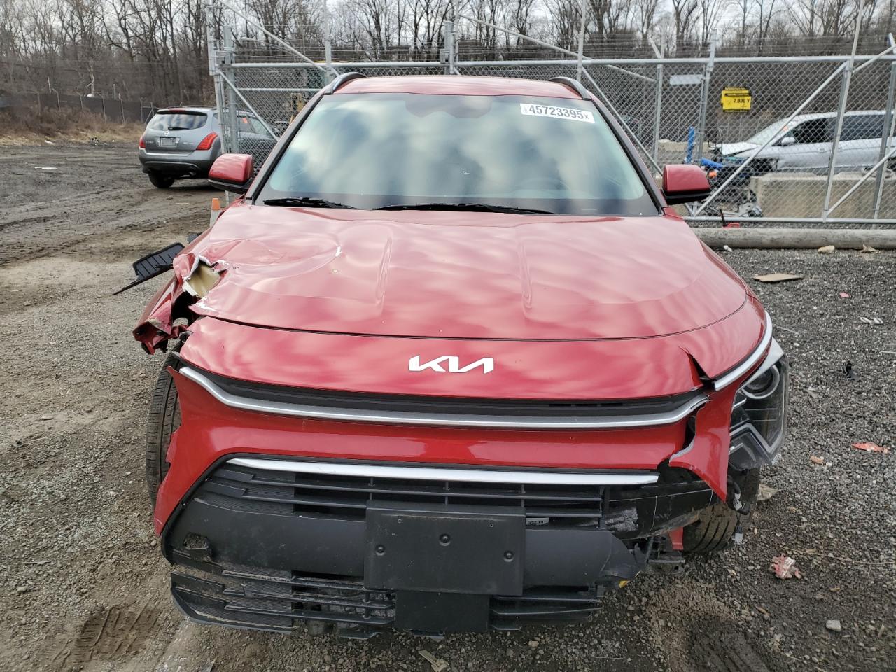 2023 KIA Niro VIN KNDCR3LE3P5044714 Copart auction photo, front end / minor dent/scratches damage thumbnail 5