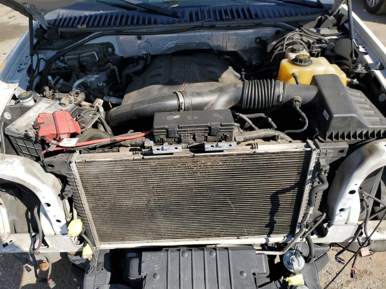 2015 Ford Expedition VIN 1FMJU1JTXFEF40907 Copart auction photo, front end damage thumbnail 12
