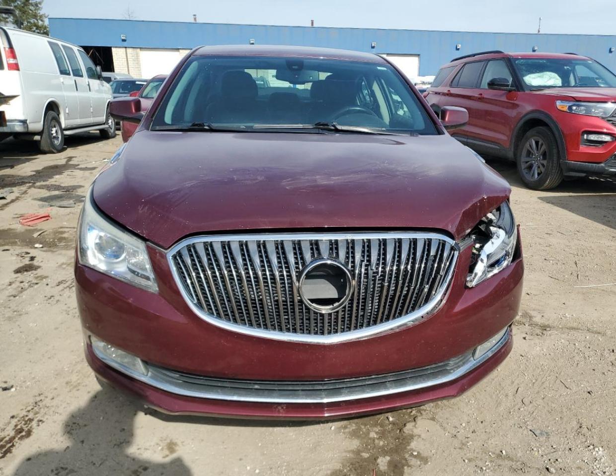 2015 Buick LaCrosse VIN 1G4GA5G31FF219317 Copart auction photo, front end damage thumbnail 5