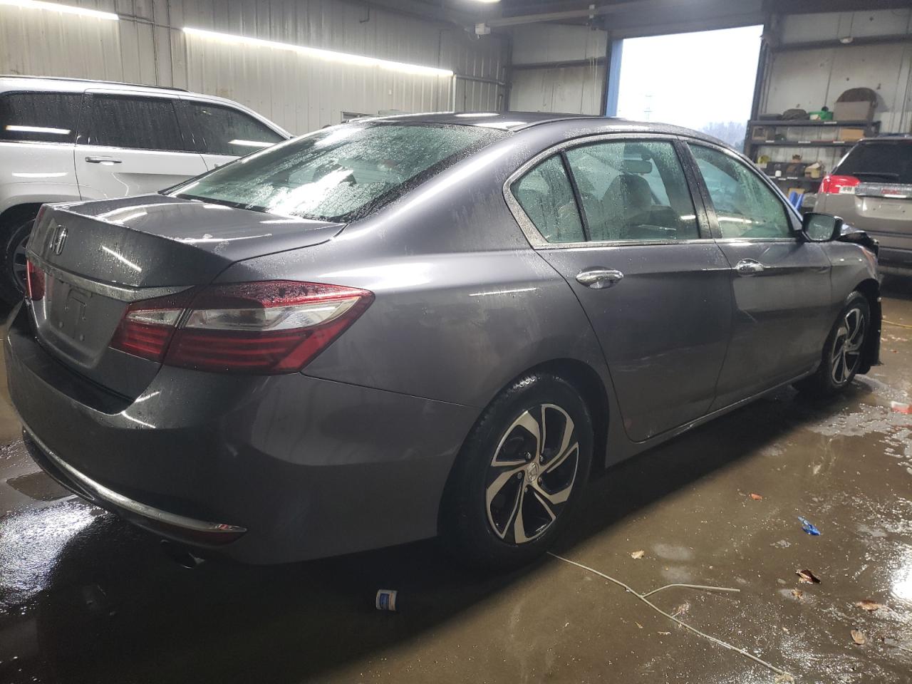 2017 Honda Accord VIN 1HGCR2F37HA209663 Copart auction photo, front end damage thumbnail 3