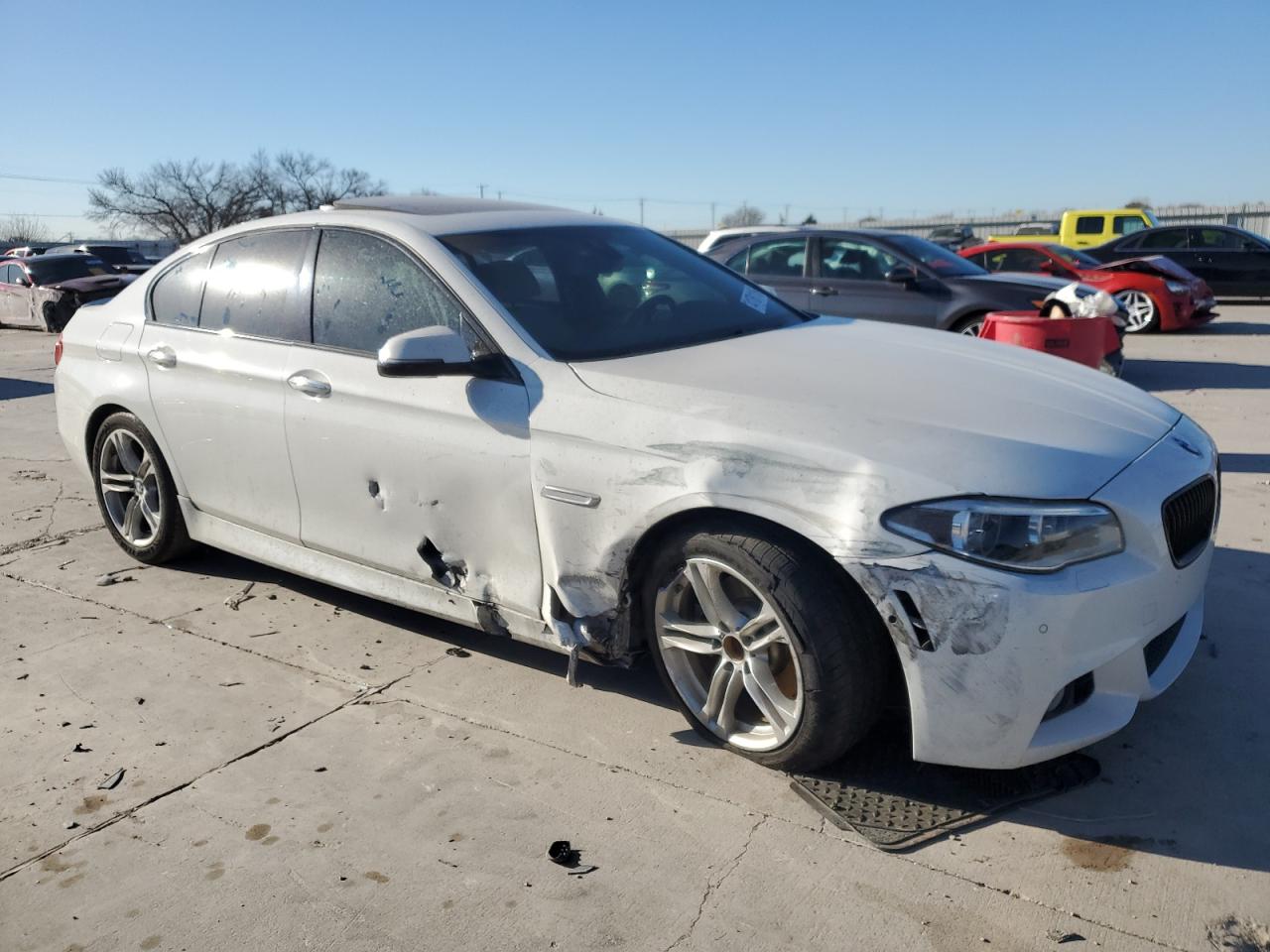 2016 BMW 5er VIN WBA5A5C56GG352909 Copart auction photo, front end / hail damage thumbnail 4