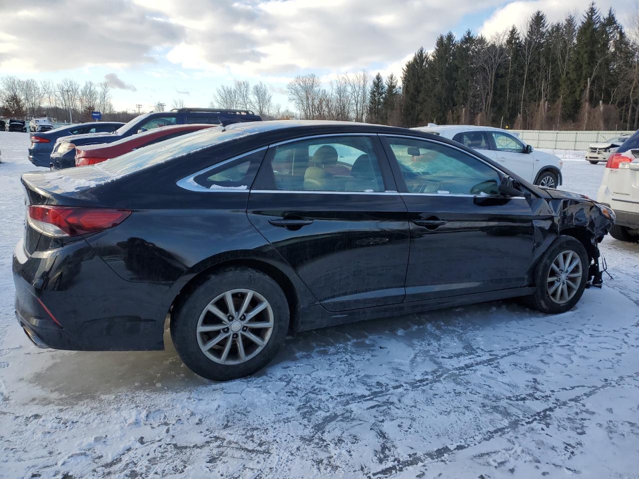 2019 Hyundai Sonata VIN 5NPE24AF6KH769716 Copart auction photo, front end damage thumbnail 3