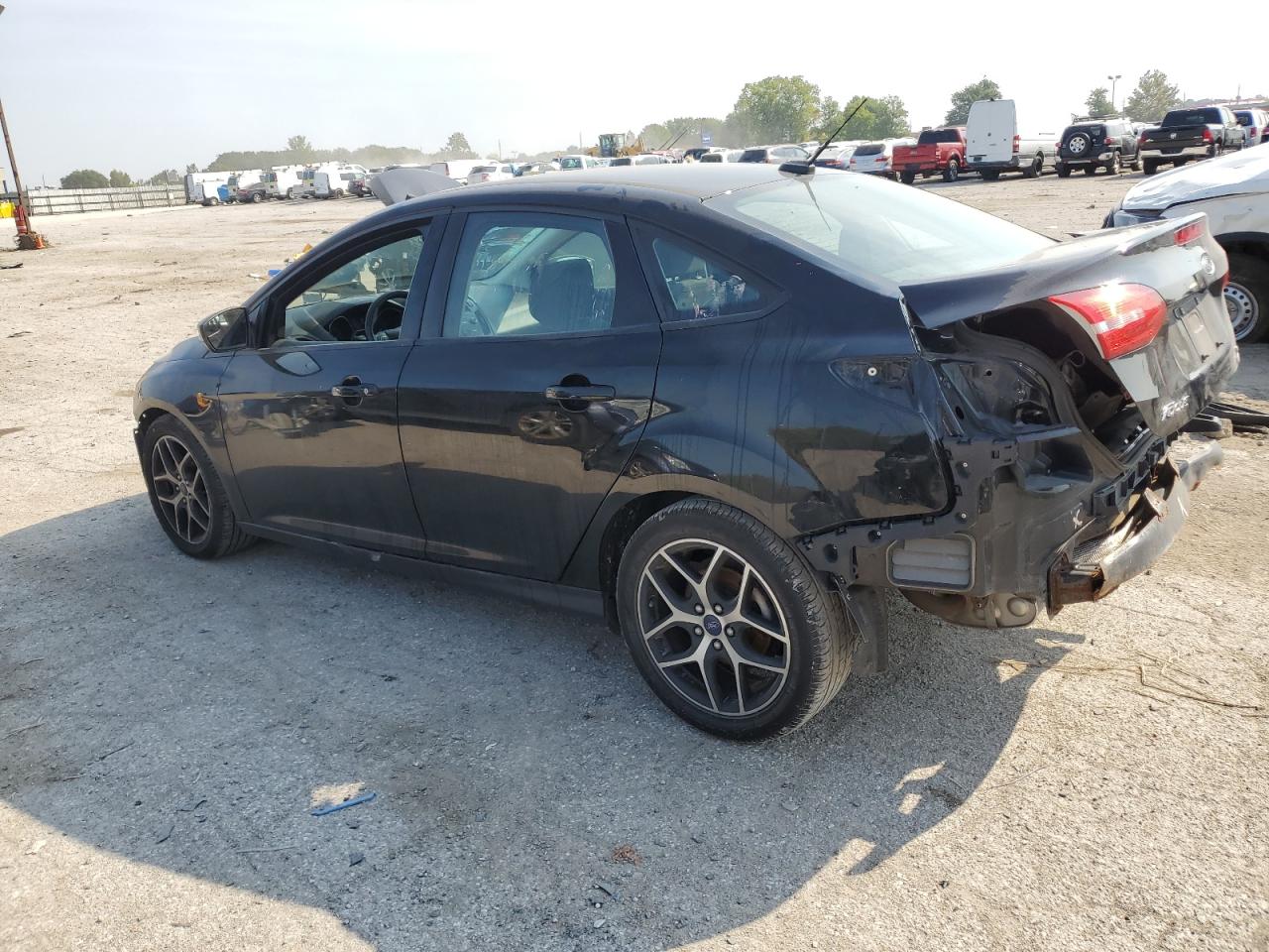 2018 Ford Focus VIN 1FADP3FE0JL267288 Copart auction photo, rear end / front end damage thumbnail 2