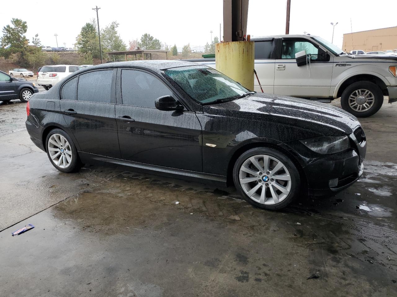 2011 BMW 3er VIN WBAPH7G59BNN02431 Copart auction photo, front end damage thumbnail 4