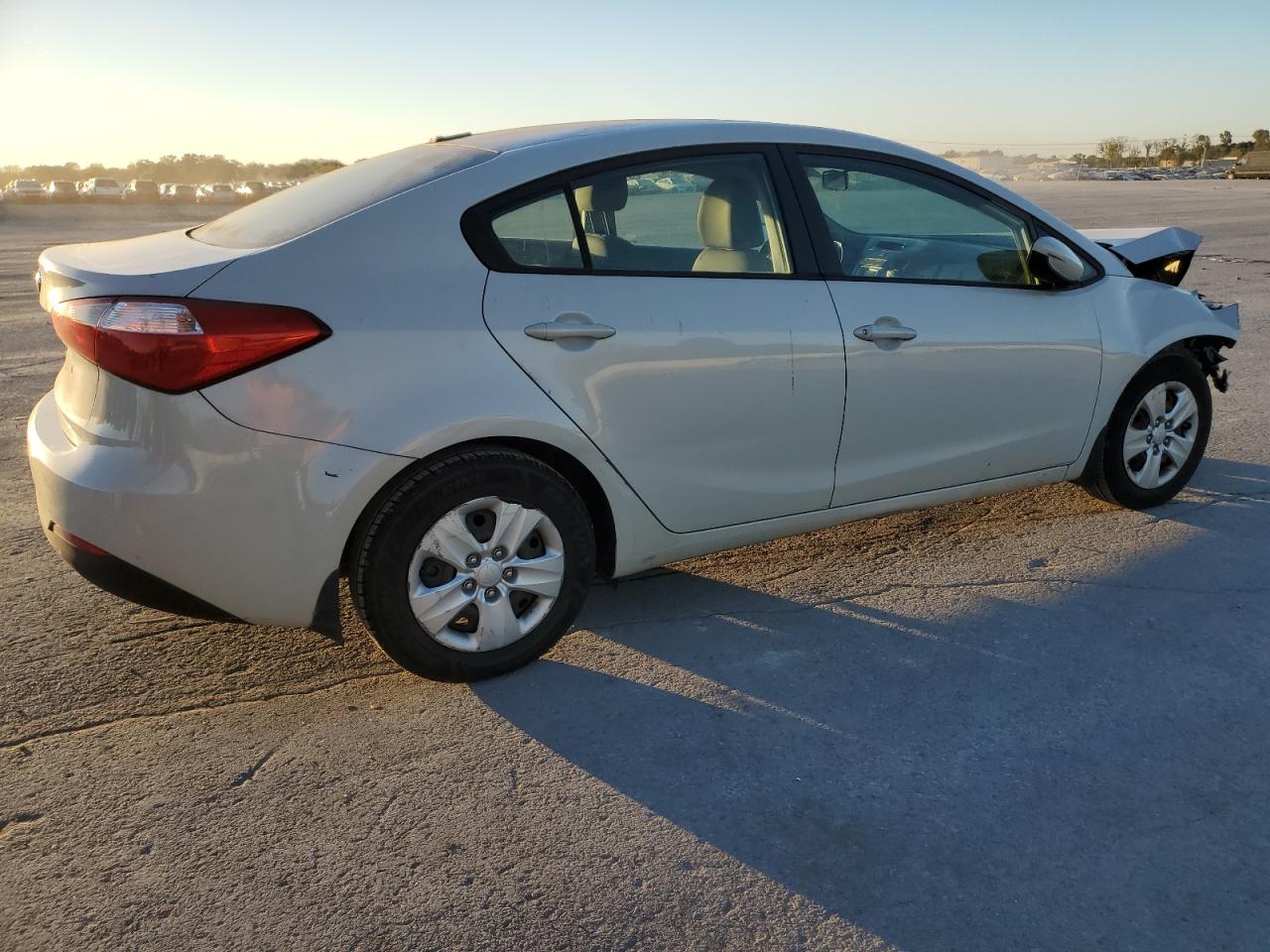 2015 KIA Forte VIN KNAFK4A64F5380354 Copart auction photo, front end damage thumbnail 3