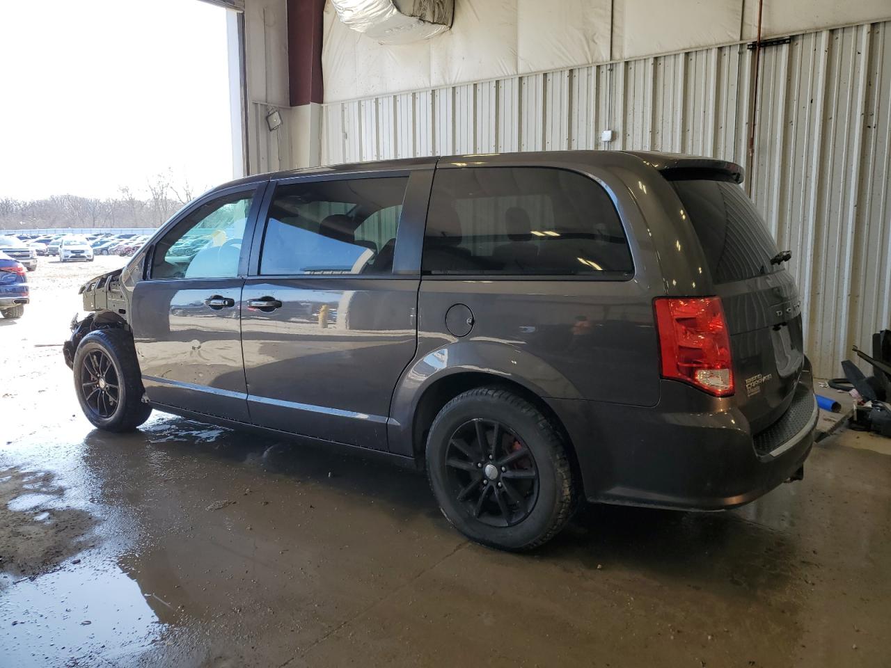 2018 Dodge Caravan VIN 2C4RDGEG6JR189724 Copart auction photo, front end damage thumbnail 2