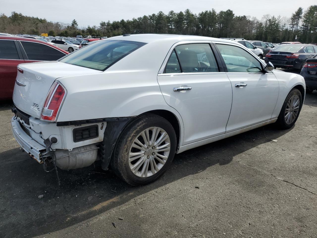 2011 Chrysler 300 VIN 2C3CK6CT1BH612274 Copart auction photo, rear end / minor dent/scratches damage thumbnail 3