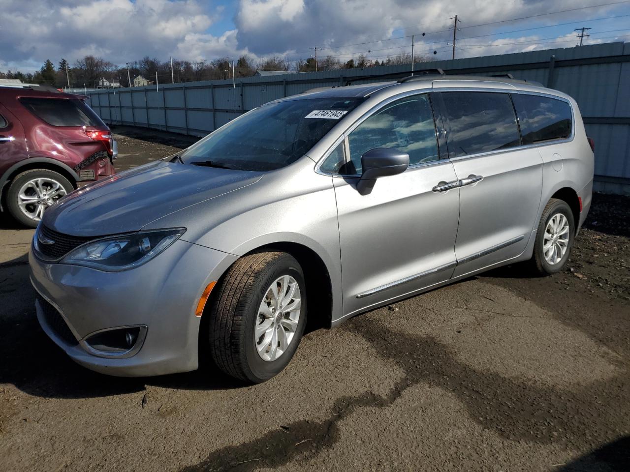 2017 Chrysler Pacifica VIN 2C4RC1BG6HR613904