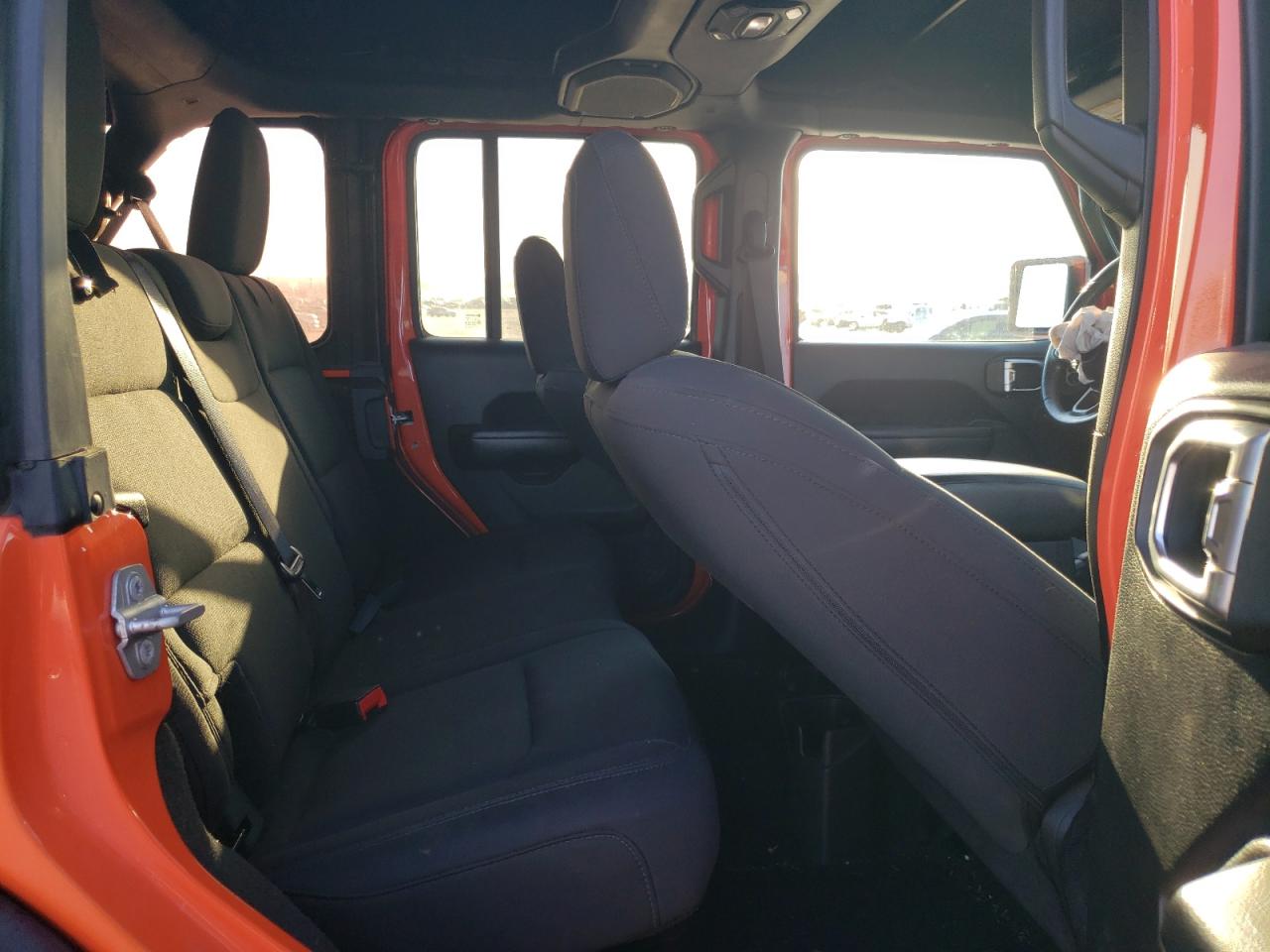 2018 Jeep Wrangler VIN 1C4HJXDG7JW234229 Copart auction photo, front end damage thumbnail 10