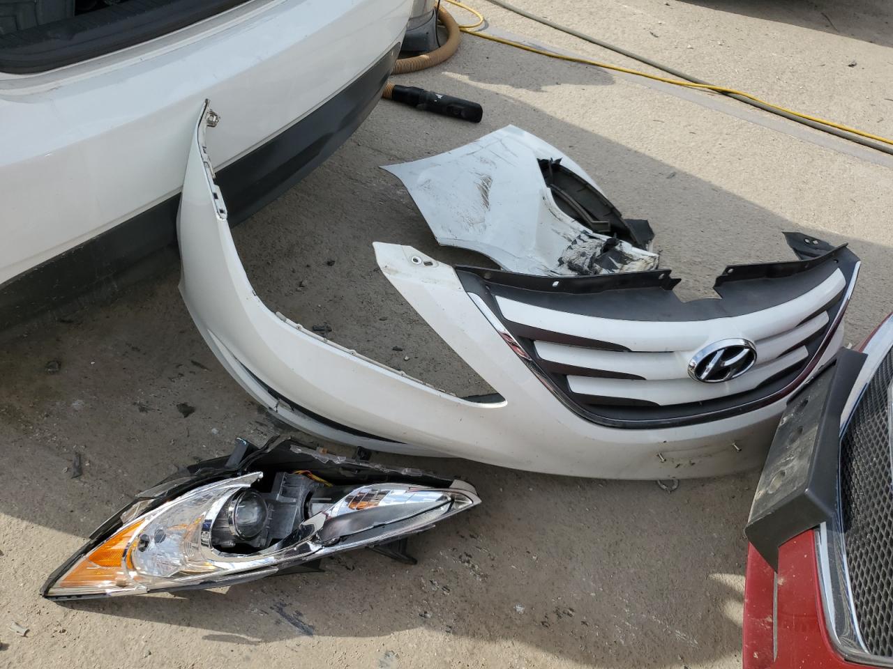 2014 Hyundai Sonata VIN 5NPEB4AC3EH931165 Copart auction photo, front end damage thumbnail 12